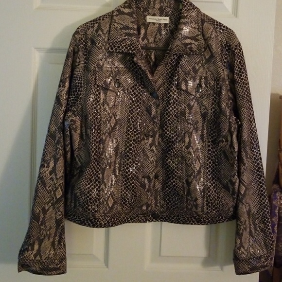 Jacket - Picture 1 of 5